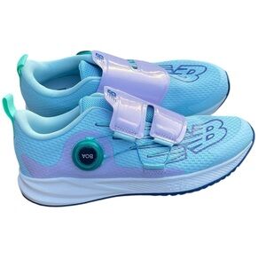 New Balance KIDS' FUELCORE REVEAL‎ V3, Size 4.5, NWOB